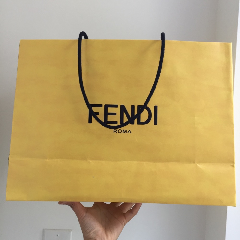 Paper bag - Picture 2 of 3